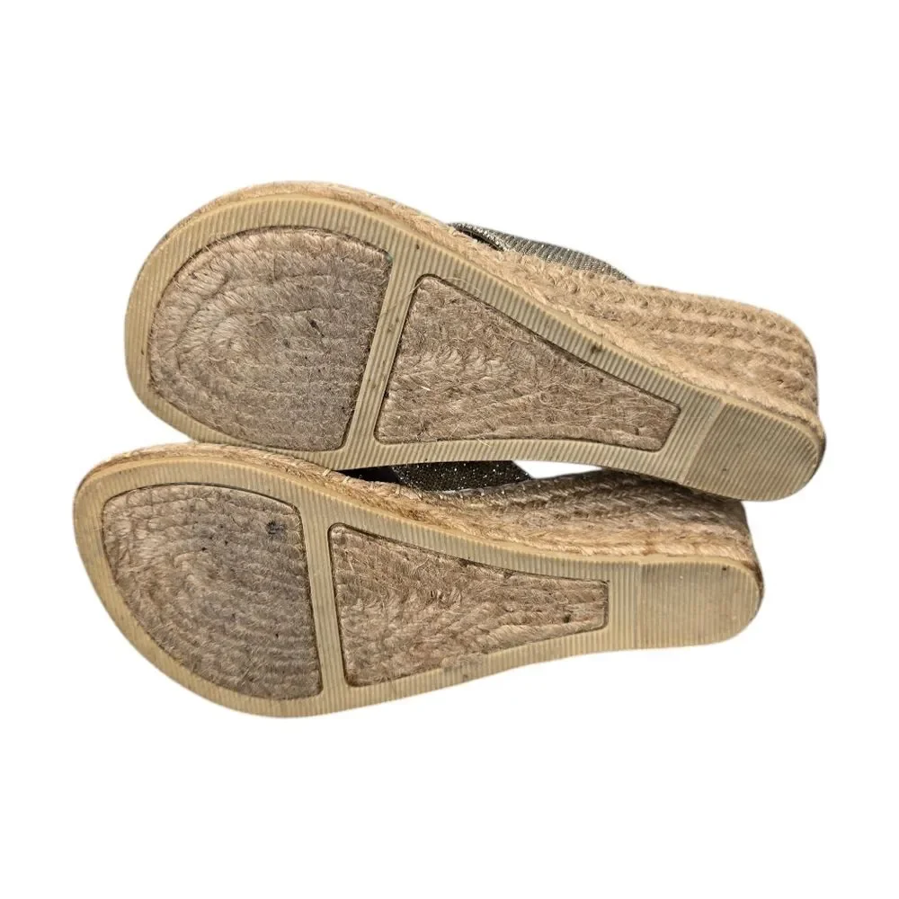 White Mountain Women's 6 Wedge Thong Jute Gold Shimmer Sandals